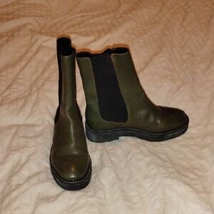 Schutz Chelsea Boots Women's 6.5 Dark Green